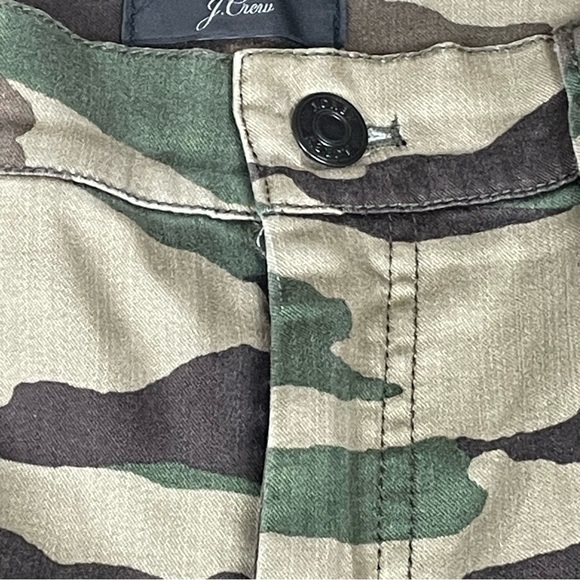 J. Crew 9" Cargo Toothpick Camo Print Pants Ankle Length - Waist 29 - Picture 5 of 12